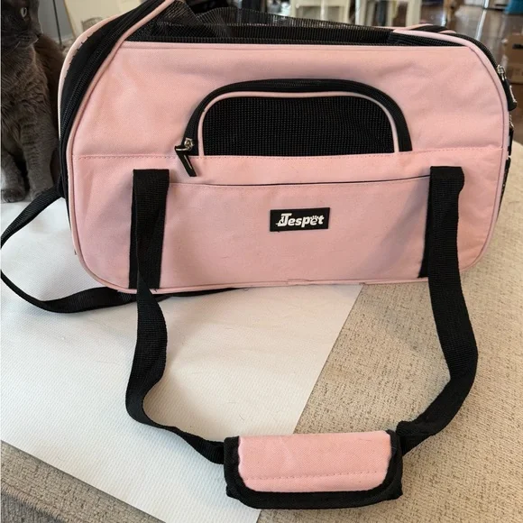 Pink Collapsible Pet Carrier 4 Cats w pockets and mesh vents removable cushion - Picture 7 of 13